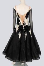 黒×クリーム ベロアレース ワンピース