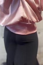 サテン半袖トップス